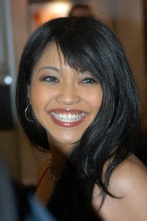 Mika Tan — Wikipédia